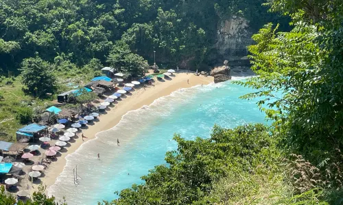 Atuh Beach