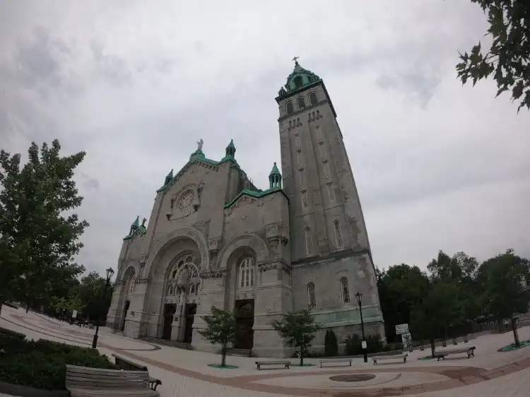 Hotels near Nativity of the Holy Virgin Catholic Church