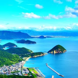 紫雲出山