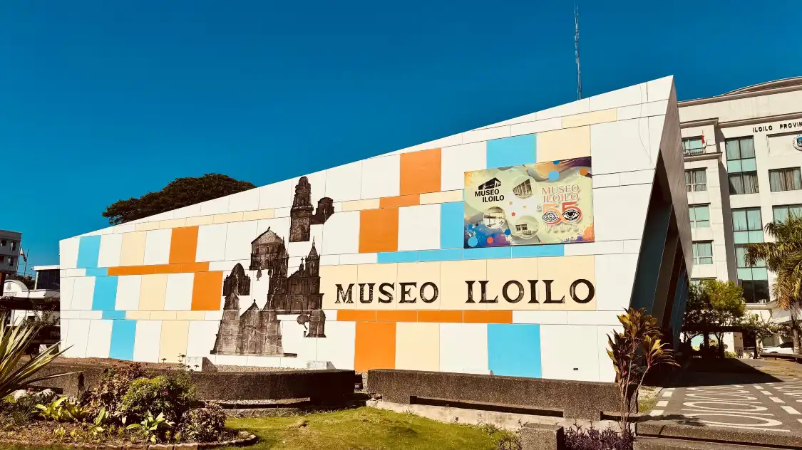 Hotels near Museo Iloilo