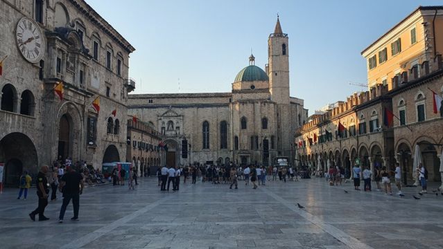 Piazza del Popolo, Ascoli Piceno, AP