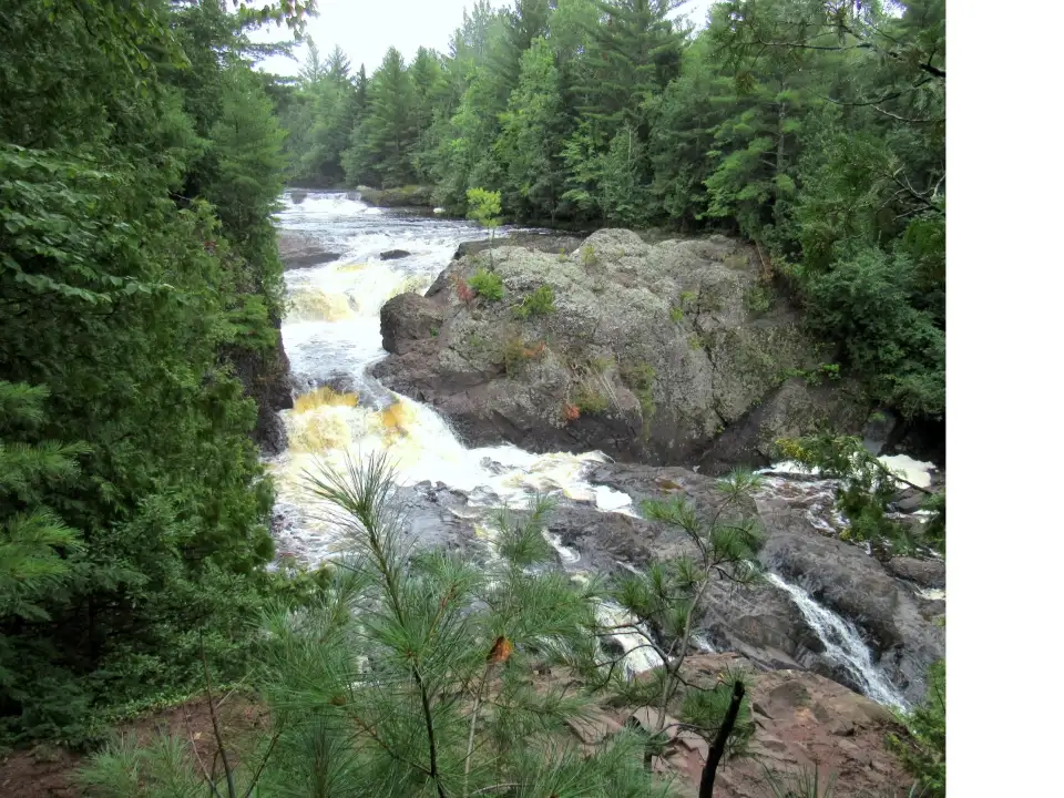 5_Potato River Falls