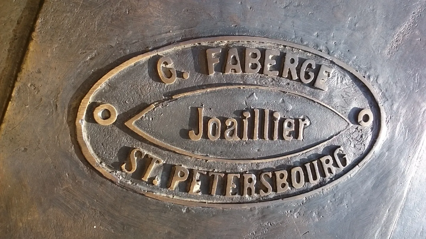 4_Statue of Peter Carl Faberge