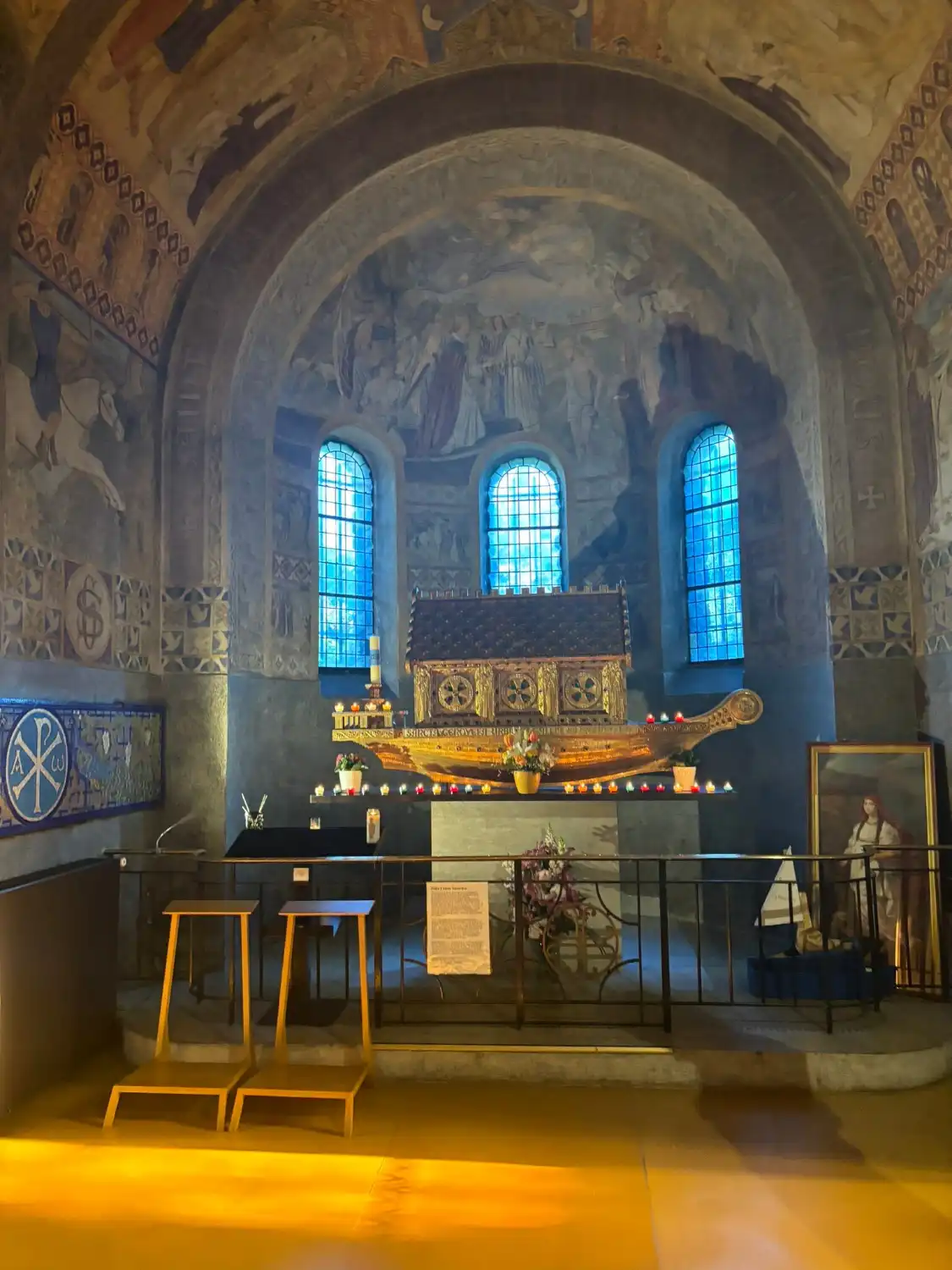 Hotels near Nanterre Cathedral