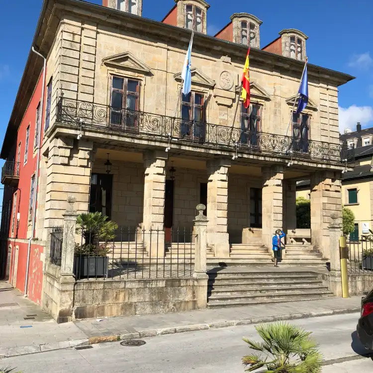 Hotels in Castropol