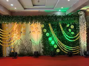Ratnam Lawns