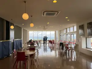 丘の駅（八雲町情報交流物産館）