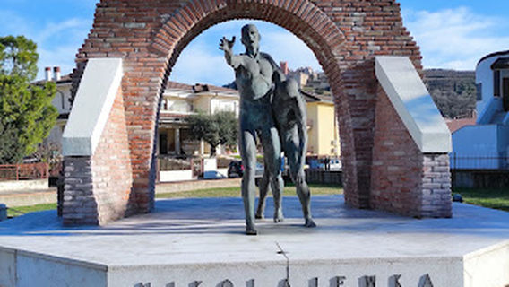 Monumento Caduti Di Russia