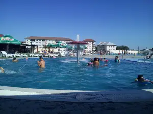Strand entertainment complex Motru