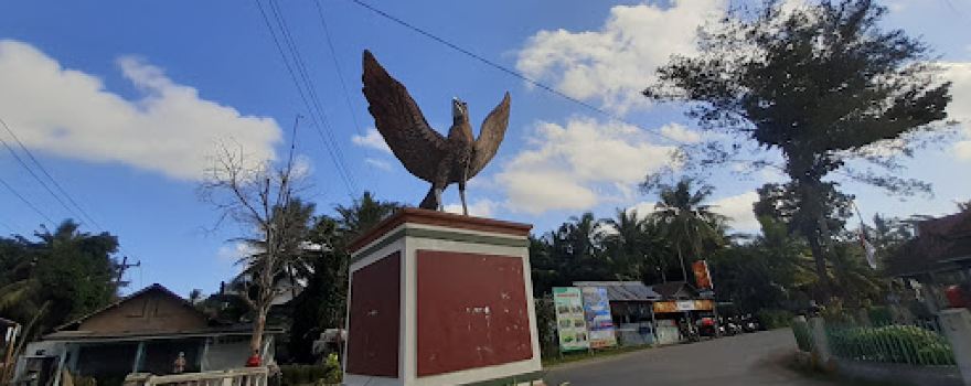 Patung Burung Garuda, Kreweng, Petanahan
