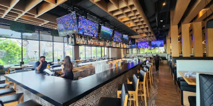 Moxies - Plano