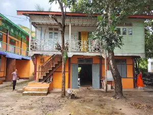Mwe Daw Monastery