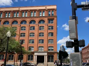 The Sixth Floor Museum at Dealey Plaza