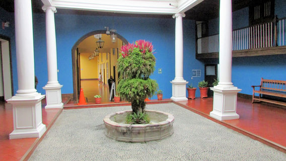 Casa Urquiaga (Casa Calonge)