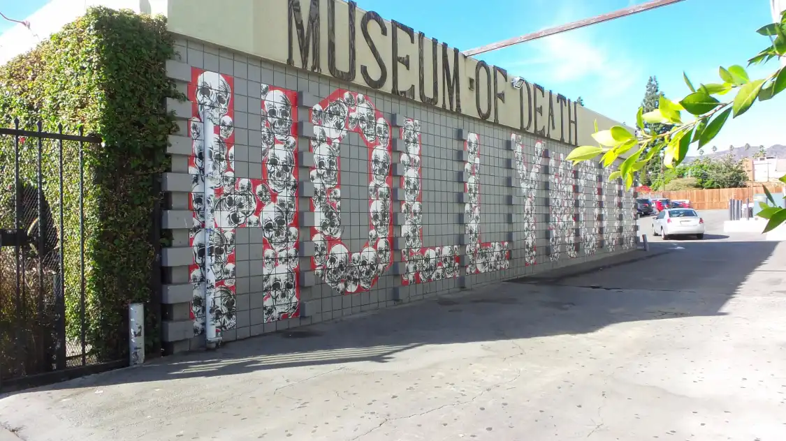 뮤지엄 오브 데스 주변 호텔