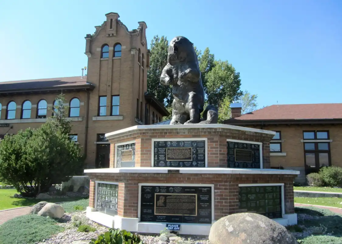 Hotels near Boone and Crockett Club
