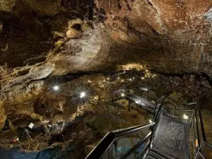 Cueva El Pendo