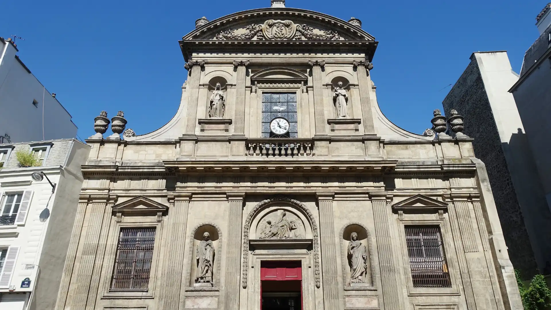 Eglise Sainte Elisabeth周辺のホテル