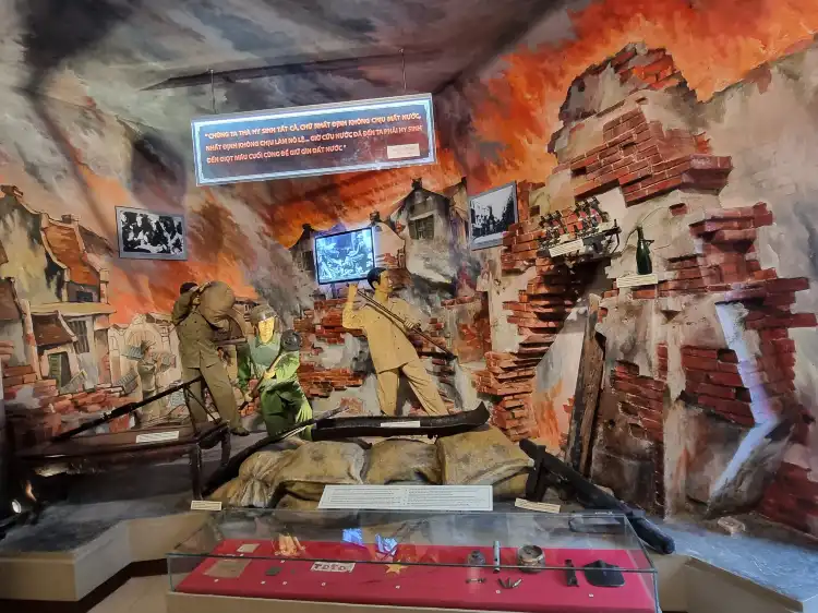 Hotels in der Nähe von B52 Victory Museum