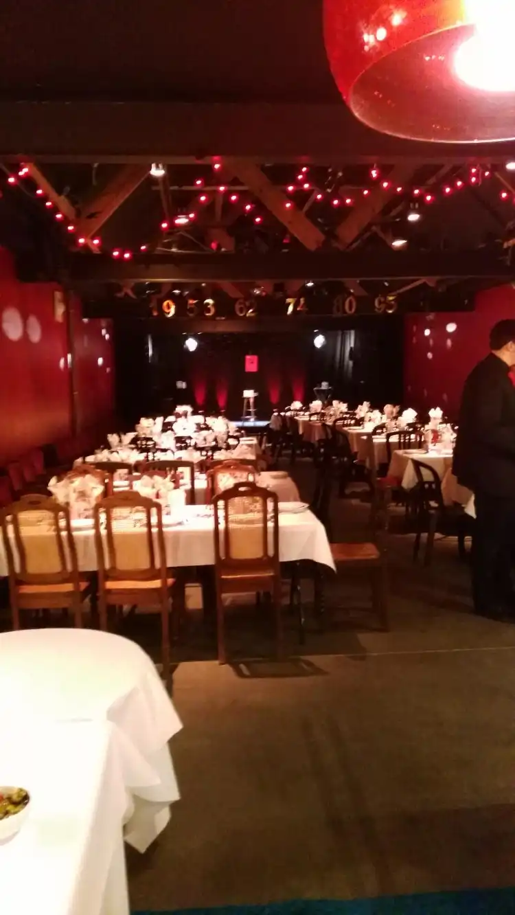 Hotels near Passion Garden Theater