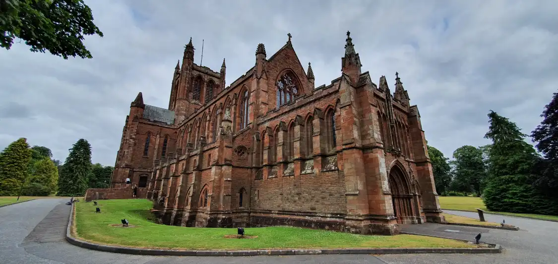 Hotels near Crichton Memorial Church