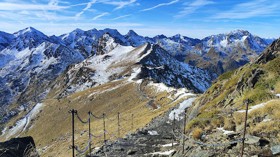 Tristaina Sundial Balcony