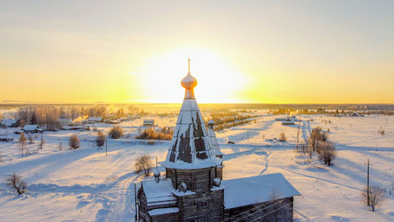Tserkov' Ioanna Zlatousta V Saunino