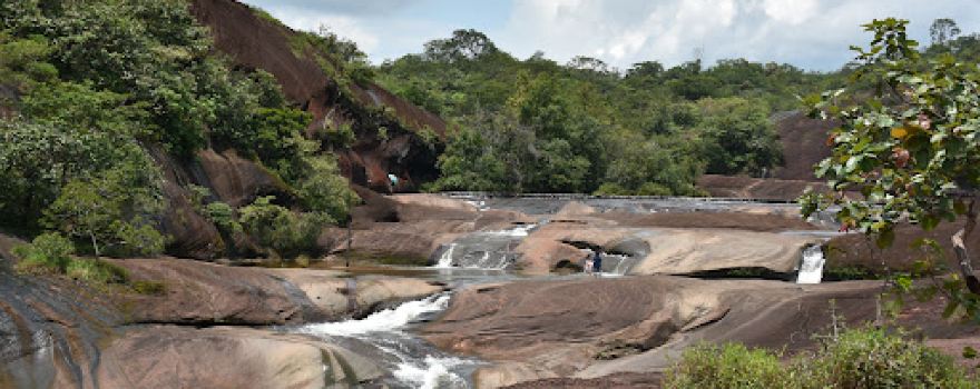 Tham Phra Waterfall