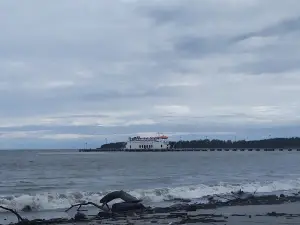 Pantai Pelabuhan laut Singkil