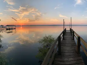 Country Junction Resort & Marina