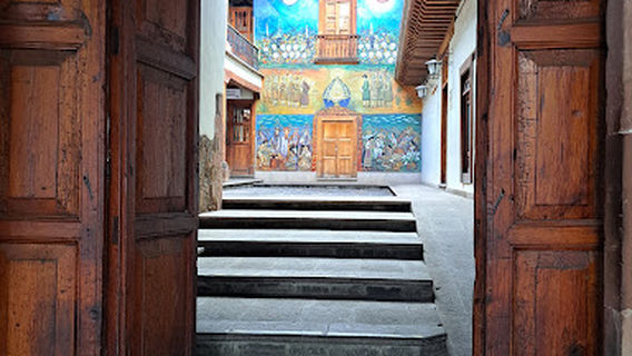Cinema - Theater "Emperor Caltzontzin"