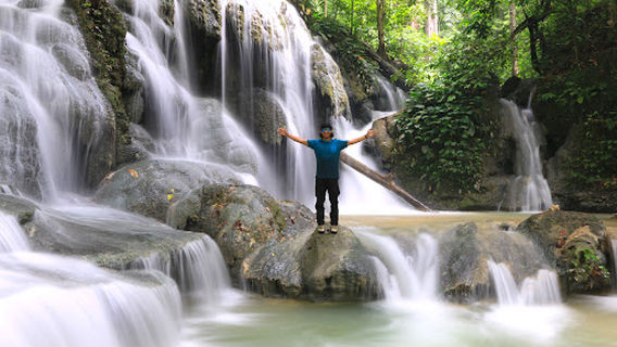 Batu Tikar Luwuk Kab. Banggai