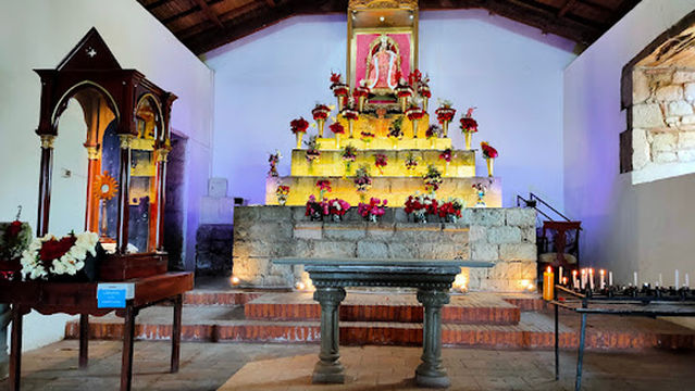 Primera Iglesia Católica del Ecuador (1534) - María Natividad de Balbanera