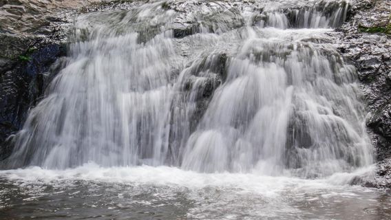 Papaseea Sliding Rocks
