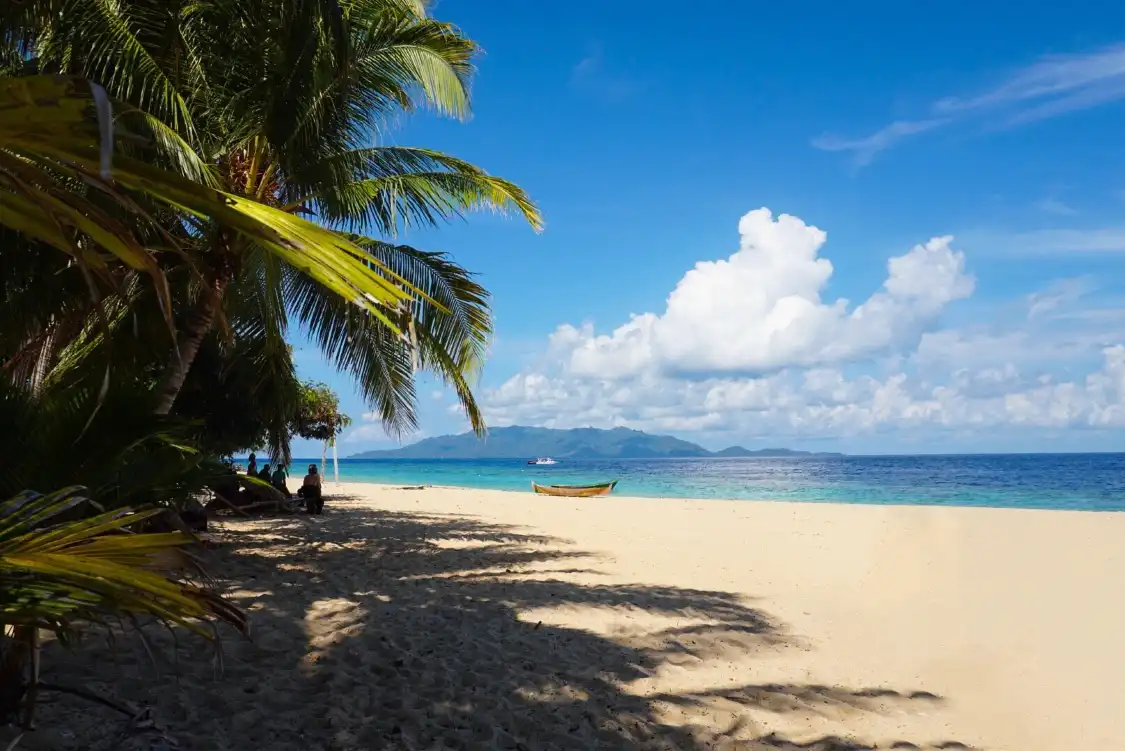 Hotels near Banda Neira Old Town