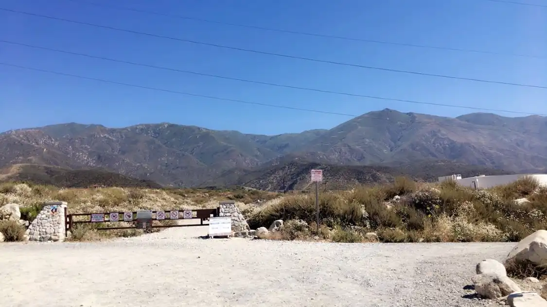 Hotels near North Etiwanda Preserve