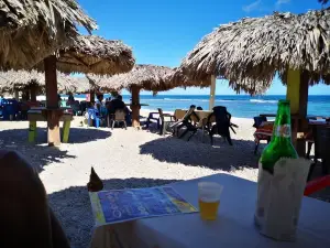 Quemaito Beach