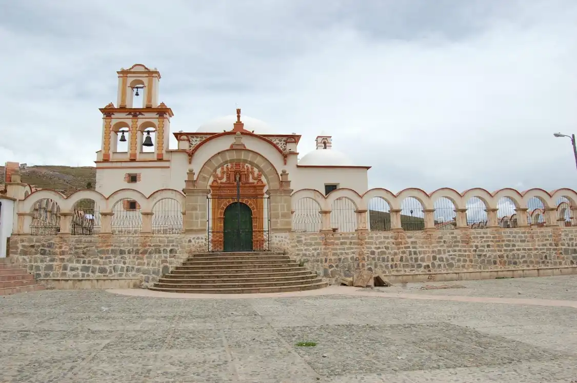 Hotels near Arco de Cobija