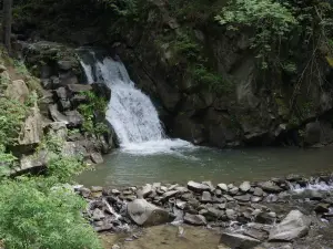 Zaskalnik Watrefall (Wodospad Zaskalnik)