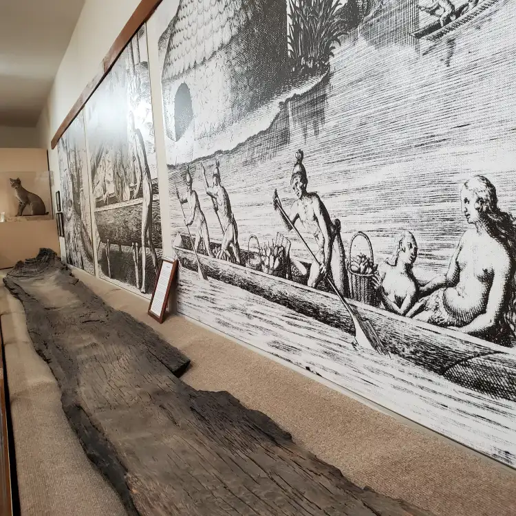Các khách sạn gần Marion County Museum of History and Archaeology