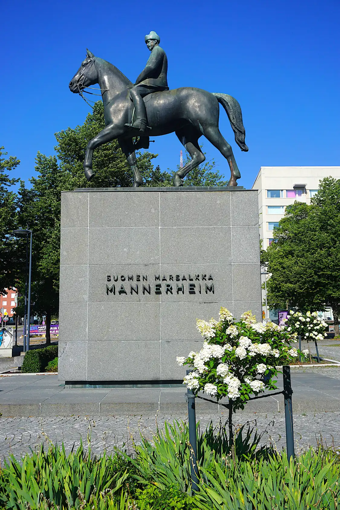 Hôtels à proximité de : Statue équestre de Mannerheim