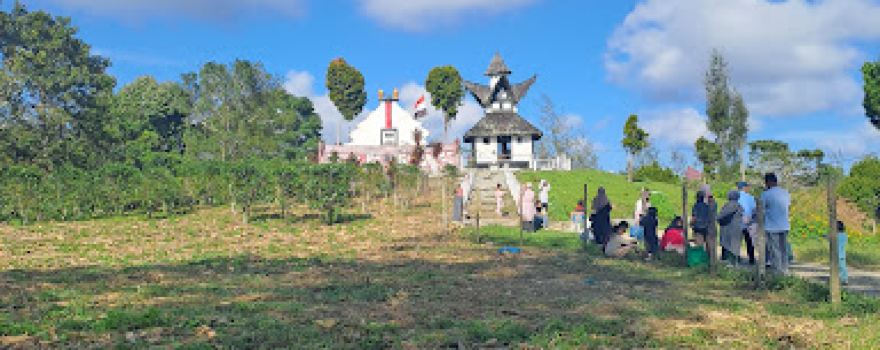 Tugu Toga Manurung