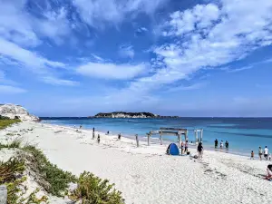 Hamelin Bay Beach