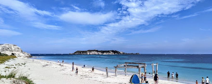 Hamelin Bay Beach