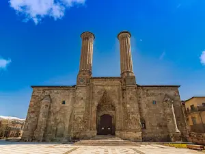 Cifte Minareli Medrese