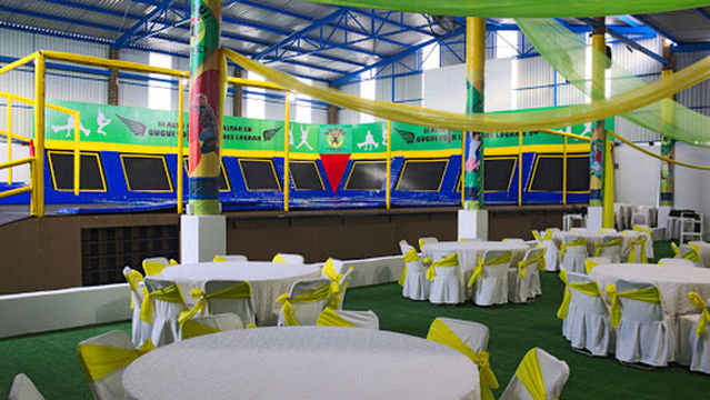 Gugui Toin - Trampolin Park