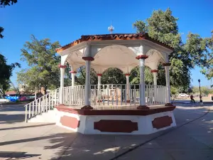Ruinas De Nio