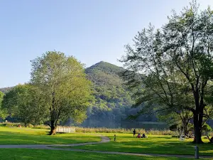 Peaks of Otter Recreation Area