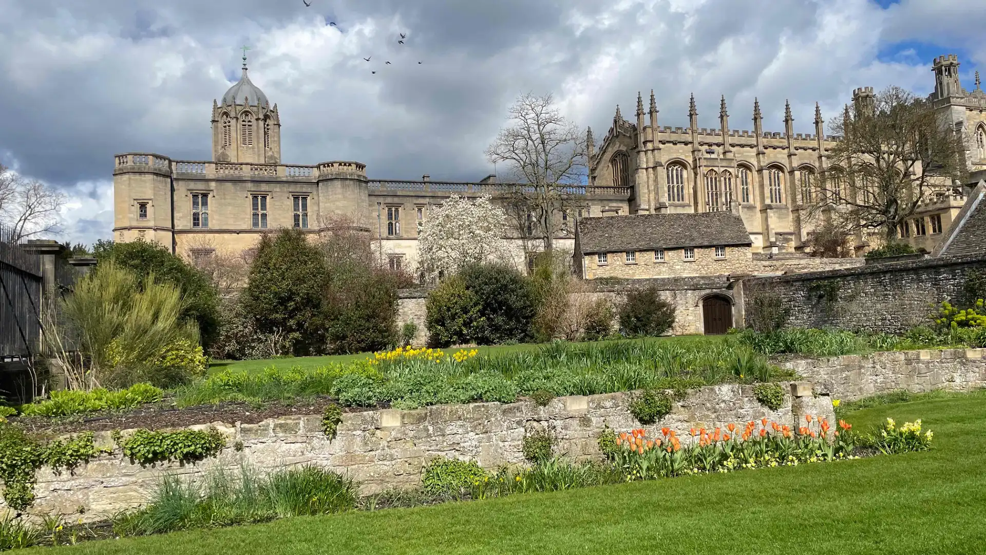 Hotels near University College, Oxford
