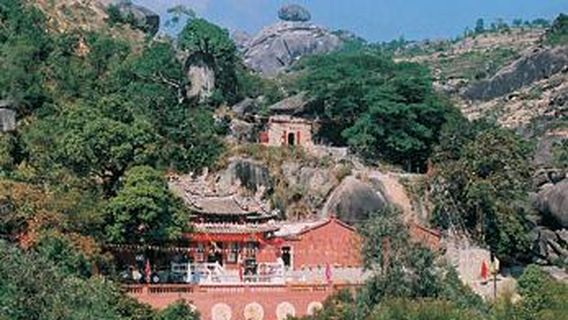 Jiuhou Temple